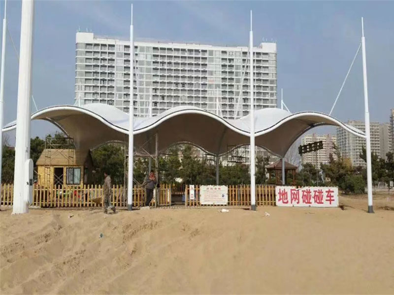 双立柱起拱车棚