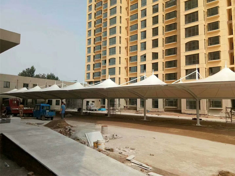 膜结构立柱起冒汽车棚